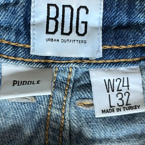 BDG urban outfitter PUDDLE jeans - low rise wide leg cargo, size 24 EUC - Picture 7 of 14